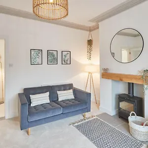 Host & - Retreat By The Sea Holiday home